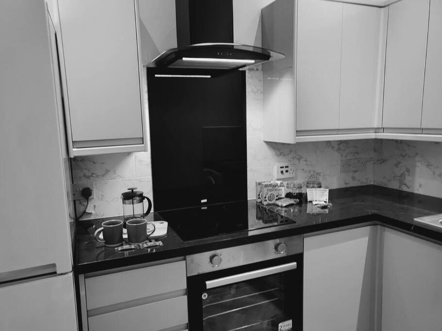 Апартаменти High Street, 2 Bed, Newly Refurb Лемінгтон-Спа Екстер'єр фото