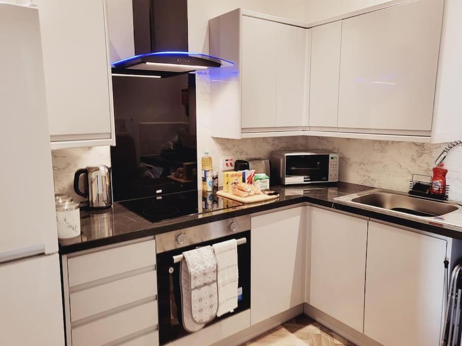 Апартаменти High Street, 2 Bed, Newly Refurb Лемінгтон-Спа Екстер'єр фото